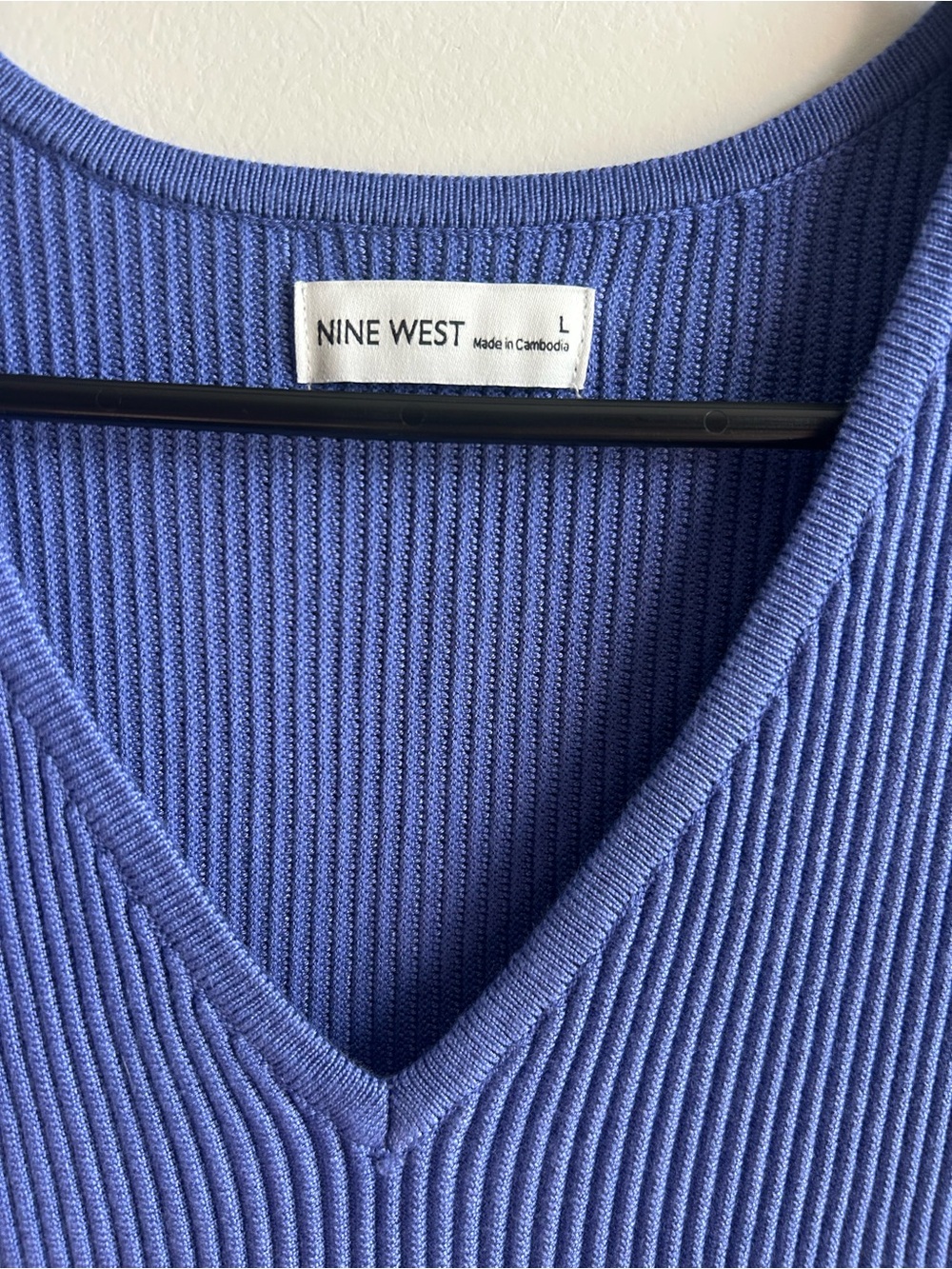 Nine West Periwinkle Ribbed V-Neck Tank - Picture 2 of 4